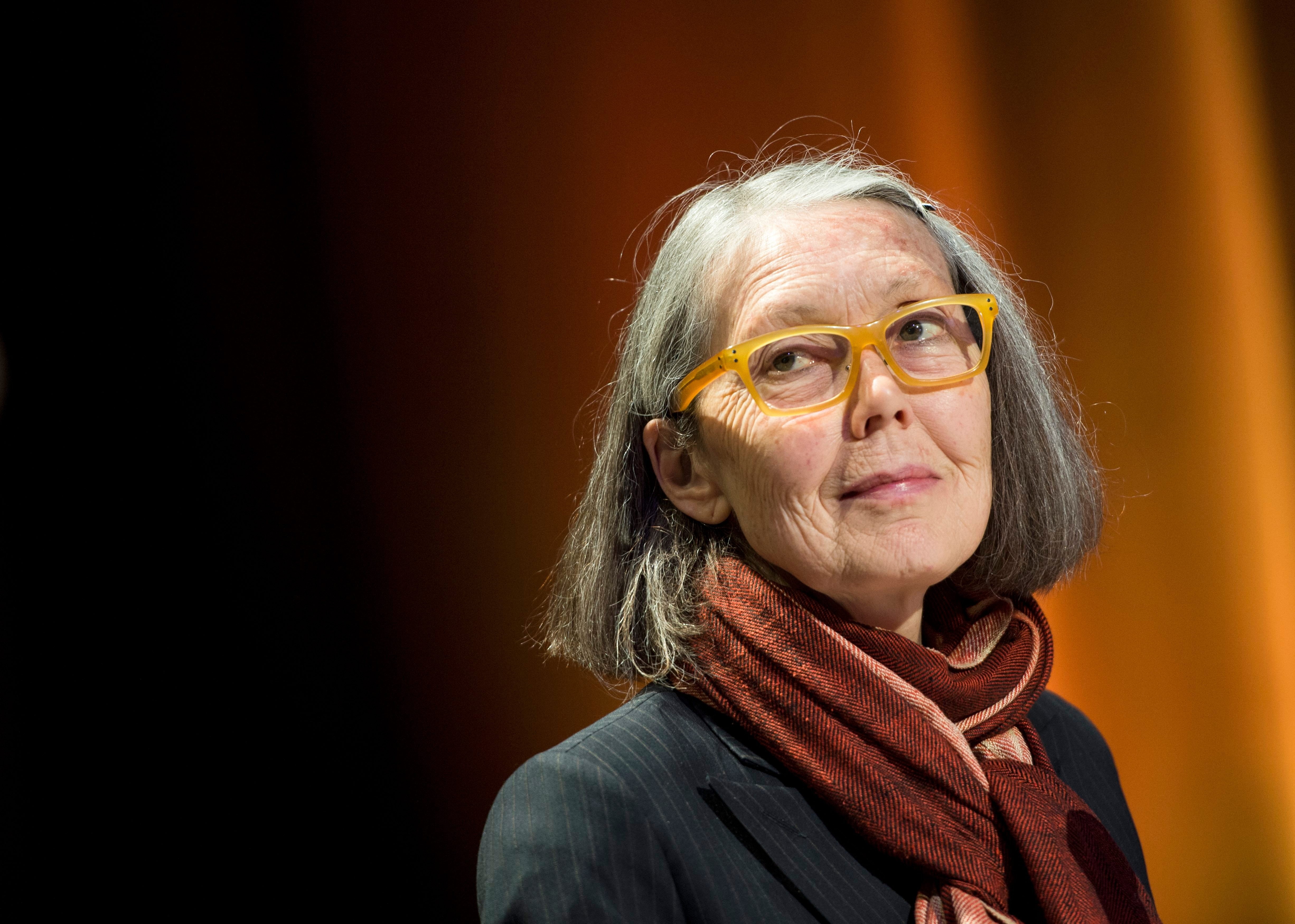Nobel de Literatura: Quais os livros de Anne Carson lançados no Brasil?